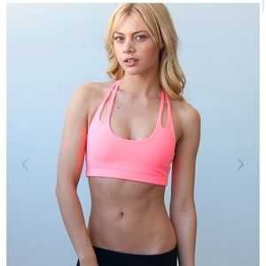 Montiel sports bra in coral